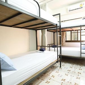 Schlafsaal Zimmer